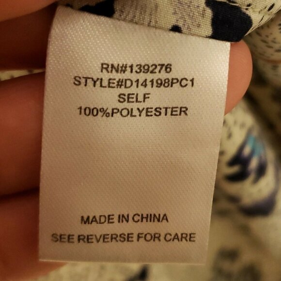 Daniel Rainn Floral Abstract Blouse With Roll Tab - Picture 8 of 8